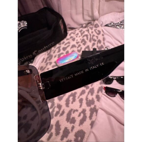 Vintage 1990’s Y2K Versace Sunglasses Black  Oversized shield visor Designer main image 5